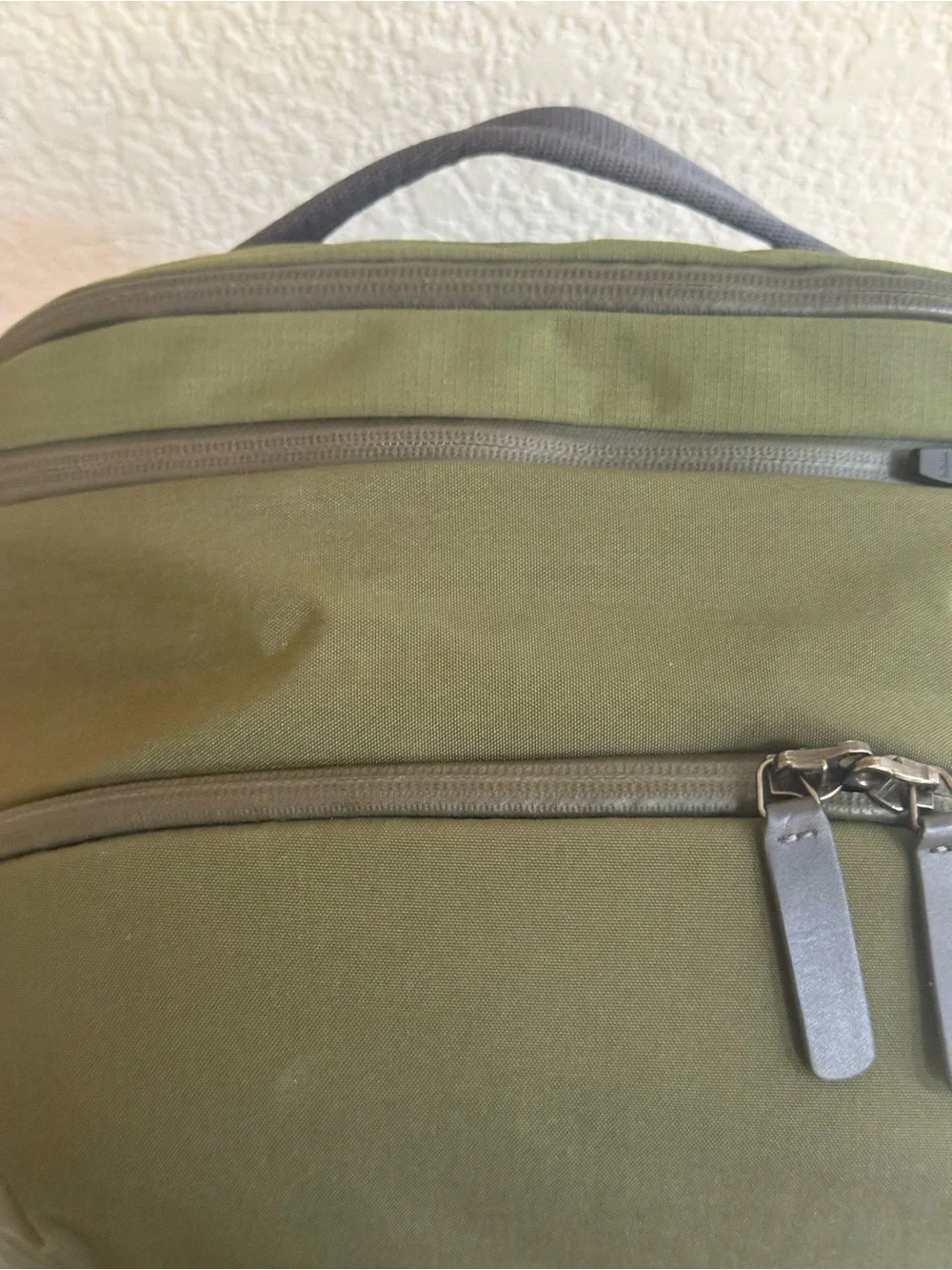 Bellroy Transit Backpack Plus 38L Ranger Green Recycled Adjustable Straps